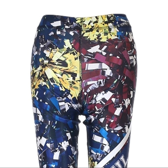 Zara Terez for Soul Cycle Abstract Geometric Crop Leggings Size XS - Picture 5 of 9